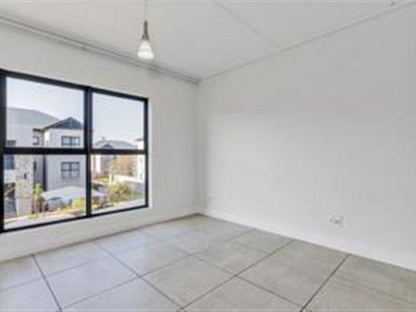 To Let 3 Bedroom Property for Rent in Waterfall Eastern Cape